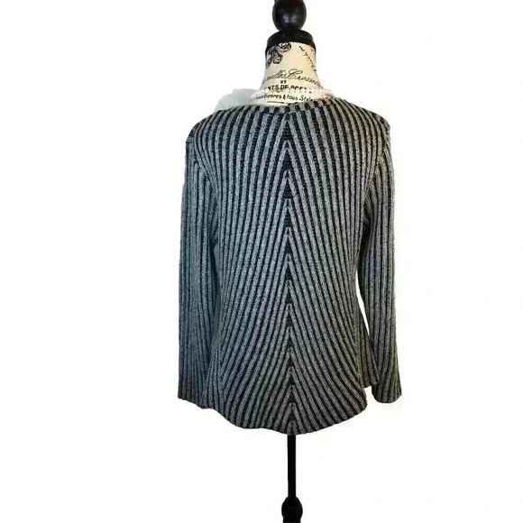 New Directions Belk Brand PXL Black Gray Stripe Sweater Asymetrical Hem - Picture 3 of 4